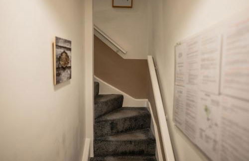 Town Street Apartment - Photo 50