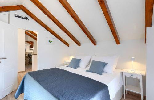 Romantisches Ferienhaus mit Jacuzzi, BBQ, WiFi - Foto 28