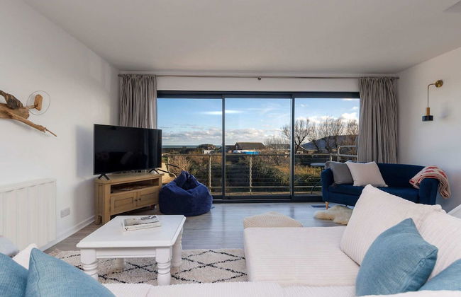 Beautifully Refurbished 4-bed Beachside Retreat - Foto 41