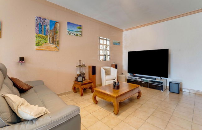 Villa With Swimming Pool in Sorgues - Foto 16