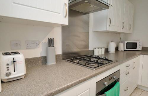Clothier House - Stylish 3Bed Haven, WiFi & Driveway Parking - Foto 9