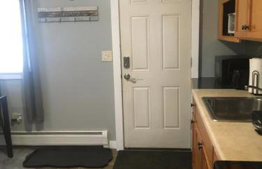 Home Away From Home, Recently Renovated - Foto 31