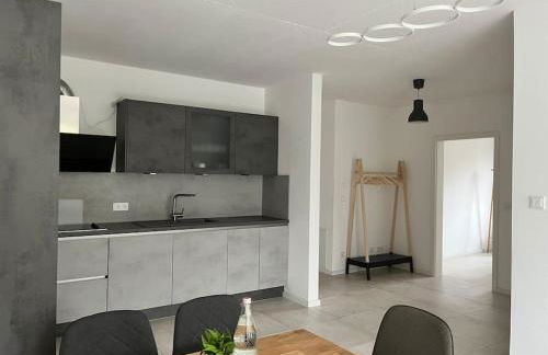 3 ZW 95 m2 Neubau Kostenlos Parkplatz im Hof - Foto 20