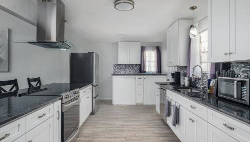 Eclectic Country Home - Photo 4