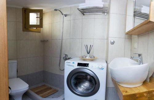 Quiet Urban Studio with Private Backyard - Foto 6