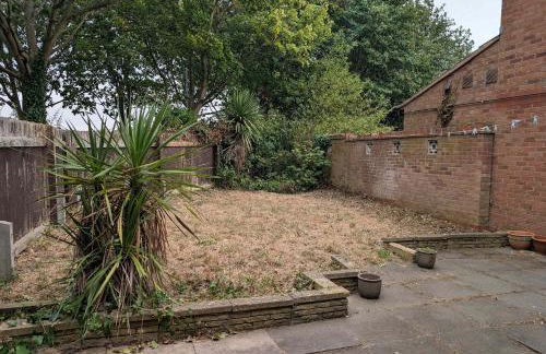 Spacious & Bright 3 Bedroom House in Peterborough - Foto 40