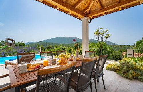 Villa Belina: 4 ensuite bedrooms, game room, heated pool, sauna & gym - Foto 7