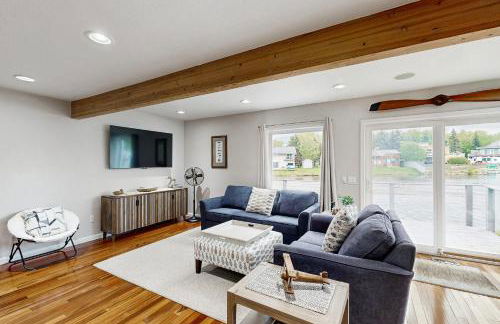 Campbell Lake Escape - Photo 1