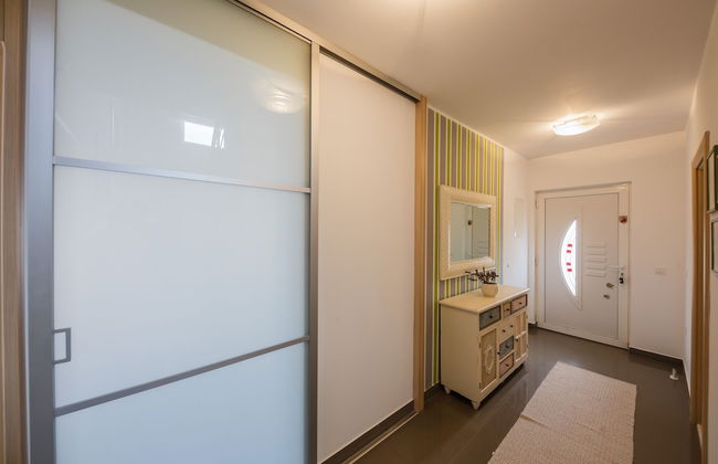 Luxury Secluded Villa w. Pool, Jacuzzi and Garden - Photo 6