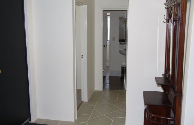 Byford House on the Scarp - Photo 20