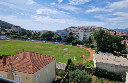 Apartments Mak & Lux - sea & sunset top view - Photo 35