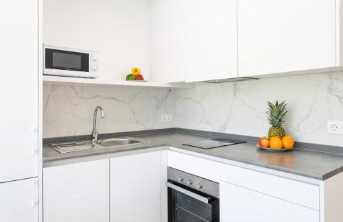 Modern and Stylish Apartment 2: Terrace and Pool - Foto 4