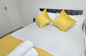 5 Mins Walk to ExCeL - Cosy 3 Bed House - Free Parking - Near O2 Arena & Cable Cars - Foto 18