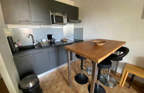 Appartement pour 4 pers, proche plage, parking, terrasse, commerces à proximité - FR-1-81-559 - Foto 3