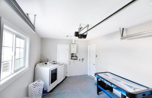 Escondido Front Unit 3-BR by SD STAY - Foto 51