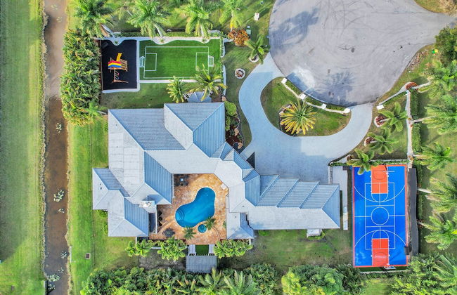 Sophia's Luxury Compound Resort w/ Heated Pool! - Foto 1