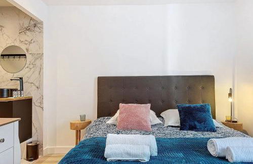 Sunny & Calm 2-Room Apartment in the Heart of Biot - Foto 10