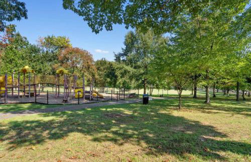 Crystal City Boutique Flats 2BR - Free Parking 2878 - Foto 9