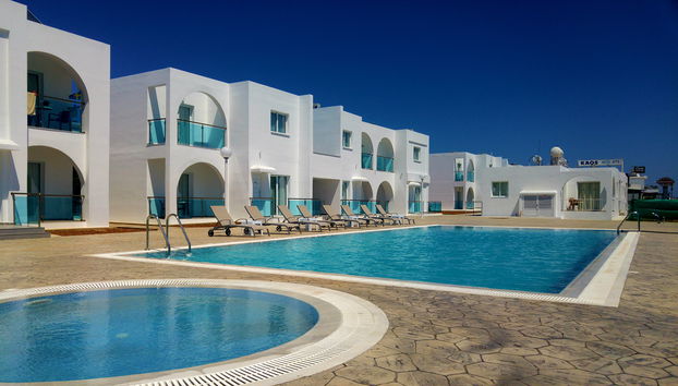 Kaos Hotel Apartments - Photo 4