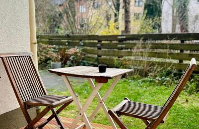 FeelsLikeHome - Stylische und zentrale Altbauwohnung mit Terrasse&Garten - Foto 10