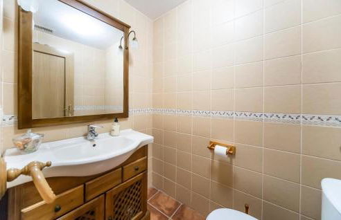 Amazing Home In Playa De Almazora - Foto 7