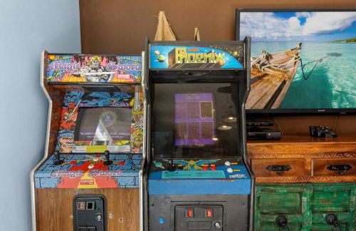 Pirates Cove - Private Pool, Seasonal Hot Tub, Game Room, Close to Beach, Pets OK - Photo 38