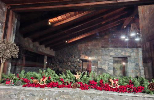 Blessings Chalet στον Παλαιό Άγιο Αθανάσιο με Τζάκι, Barbeque, μεγάλη αυλή και υπέροχη θέα - Foto 6