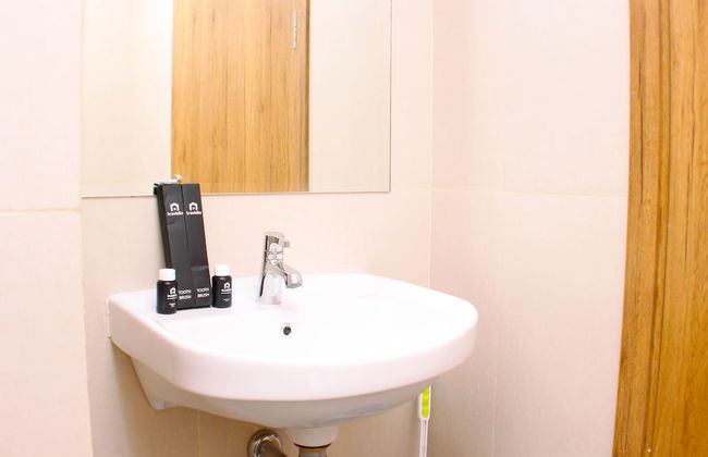 Comfy Studio Apartment at LRT City Jatibening - Photo 18