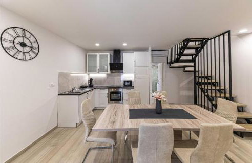 Awesome Home In Lecevica - Foto 28