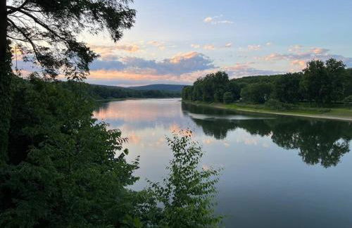 Small Town Hideaway - Photo 8