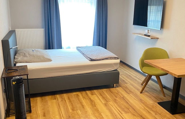 Motel Q - Dingolfing - Foto 20