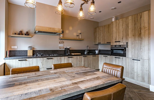 Charming Holiday Home in Nijverdal with Hot Tub - Foto 13