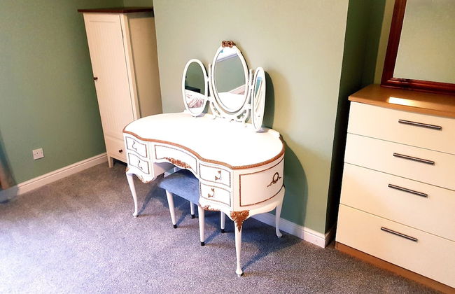 Warm Cosy Family Home With Free Parking - Foto 9