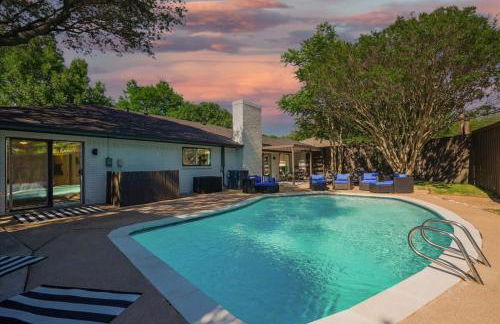 Luxury Home with 5 Bedrooms and Private Pool - Foto 57