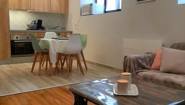 Proche gare, cosy, courte et moyenne durée - Foto 2