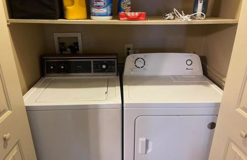 Cheerful Watercolors in 2BR Cottage - Foto 21