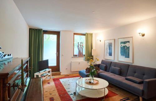 Beautiful Park Apartment for 4 Guests - Photo 3