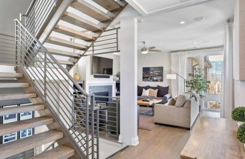 Downtown w Rooftop Deck 4 Bedrooms 3 Baths - Foto 39