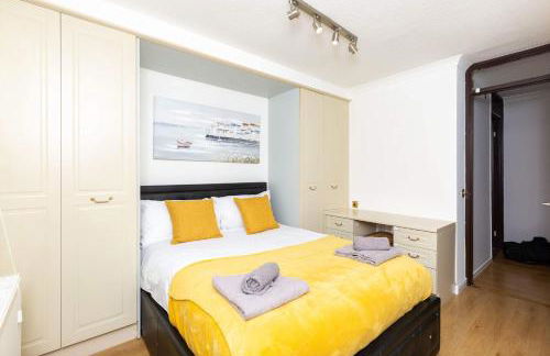 Spacious & Bright 3 Bedroom House in Peterborough - Foto 4