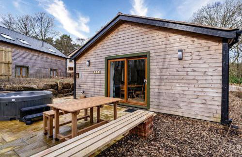 Ashenhurst, woodland lodge with hot tub for 4 - Foto 31