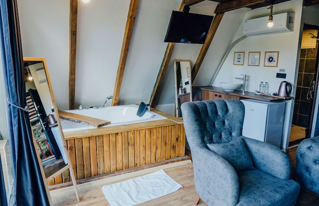 MONTANA SUITE BUNGALOW - Photo 57