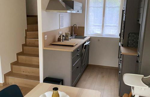 La Grangerie - Maison en pierre centre village - Foto 7