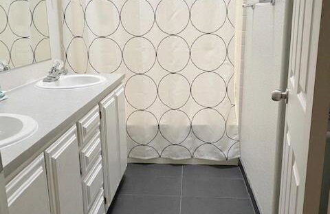 3 B 2 BA home in a Serene, quiet cul de sac - Foto 25