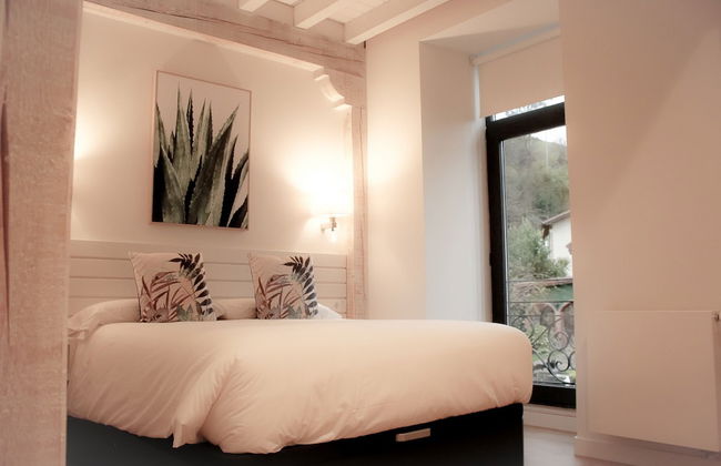 Apartamentos la Bicicleta - Photo 16