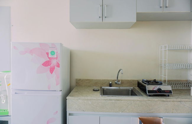 Cozy Stay Studio Apartment At Elpis Residence - Foto 5