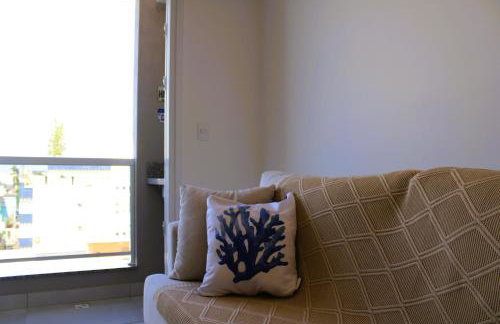 Apto de duas suítes com vista mar - 100 metros da praia em Canasvieiras - Foto 27