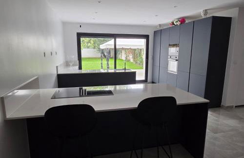 Le 46 Appart Hotel Entre Paris Disneyland Parc Asterix Navette - Foto 25