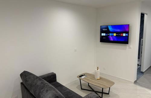 Le Spotlight - Balcon - WiFi - Centre ville - Foto 10