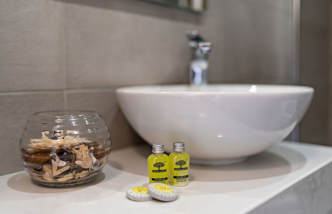 Castello Apartments - Photo 70