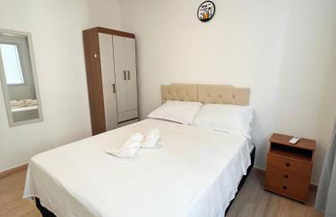 Aconchego proximo Praia e Aeroporto com ar by Apê - Foto 16